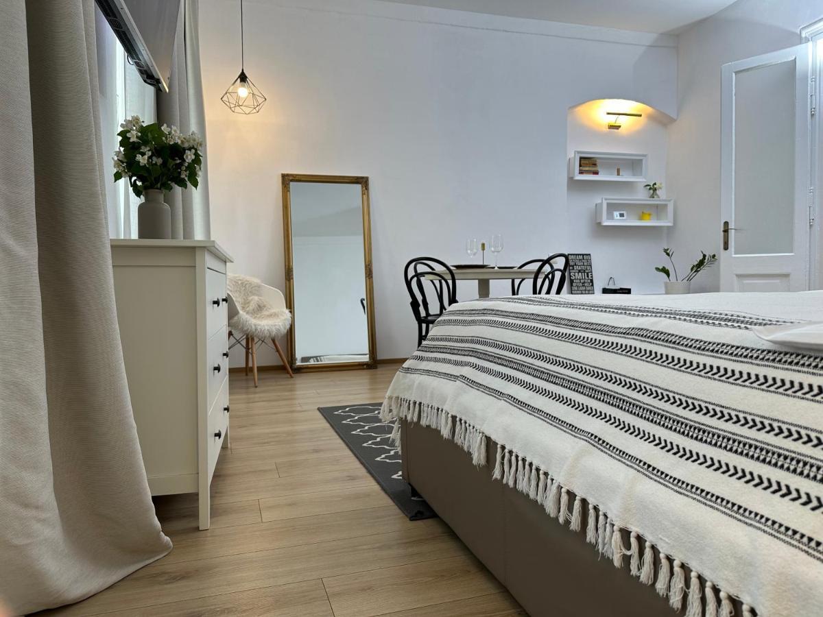Downtown Residence Сибиу Экстерьер фото